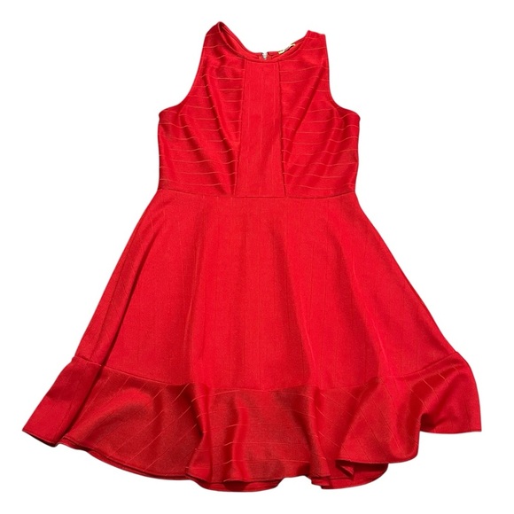 Gianni Bini Dresses & Skirts - Gianni Bini Red Mini Dress fitted body flare skirt Size Medium Hoco Party Formal